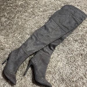 MackinJ gray and silver heeled over the knee boots